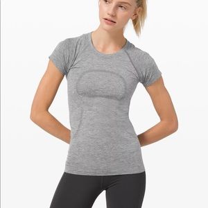 Lululemon top